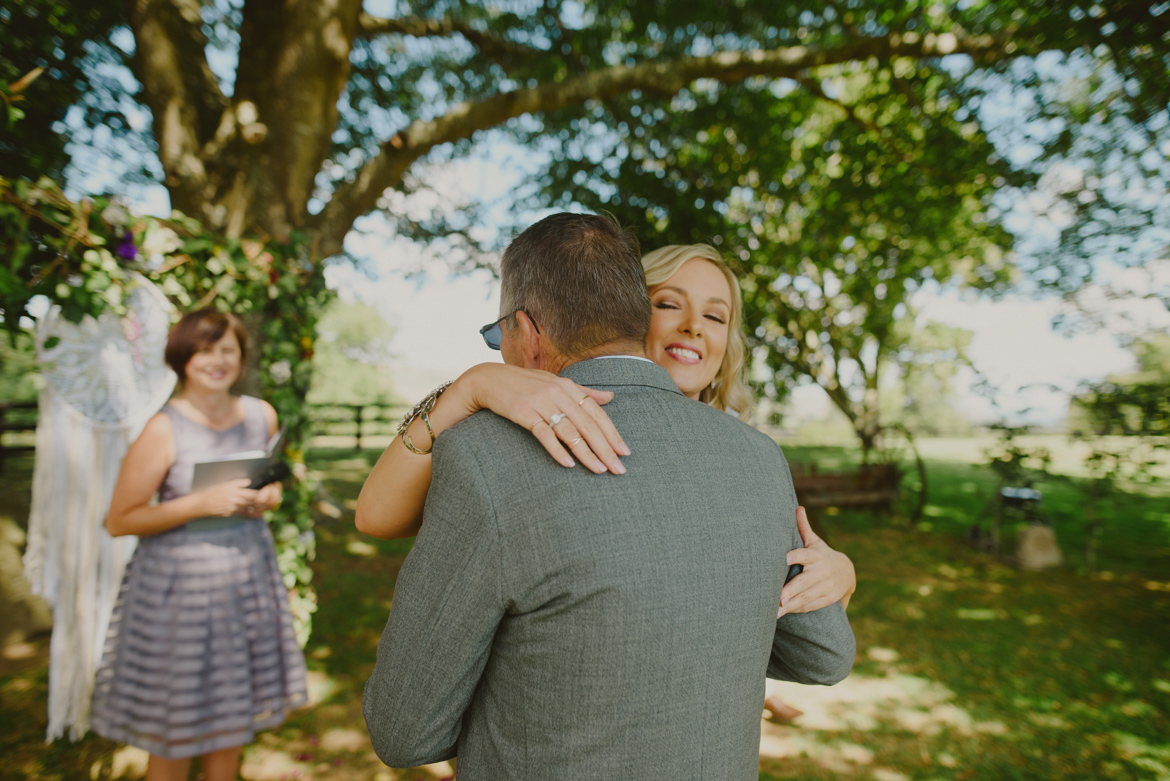 084-the-red-barn-wedding-photography