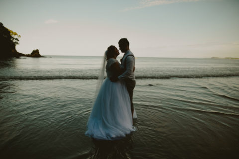 bride and groom in waihi beach